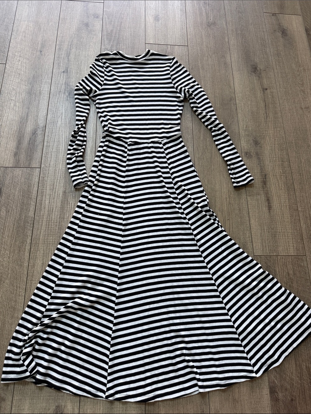 Who What Wear Classic Black & White Knot Striped Long Sleeve Maxi Dress Size XS